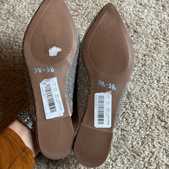 Steve Madden Finn Silver Thornton chain flat slide shoe size 6 point toe - Picture 8 of 8